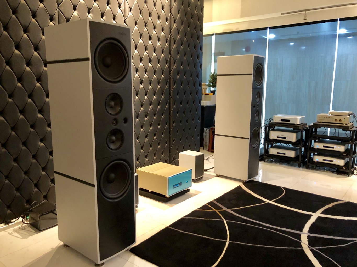 ABSOLUTE SOUND of Singapore! Analogue Fellowship